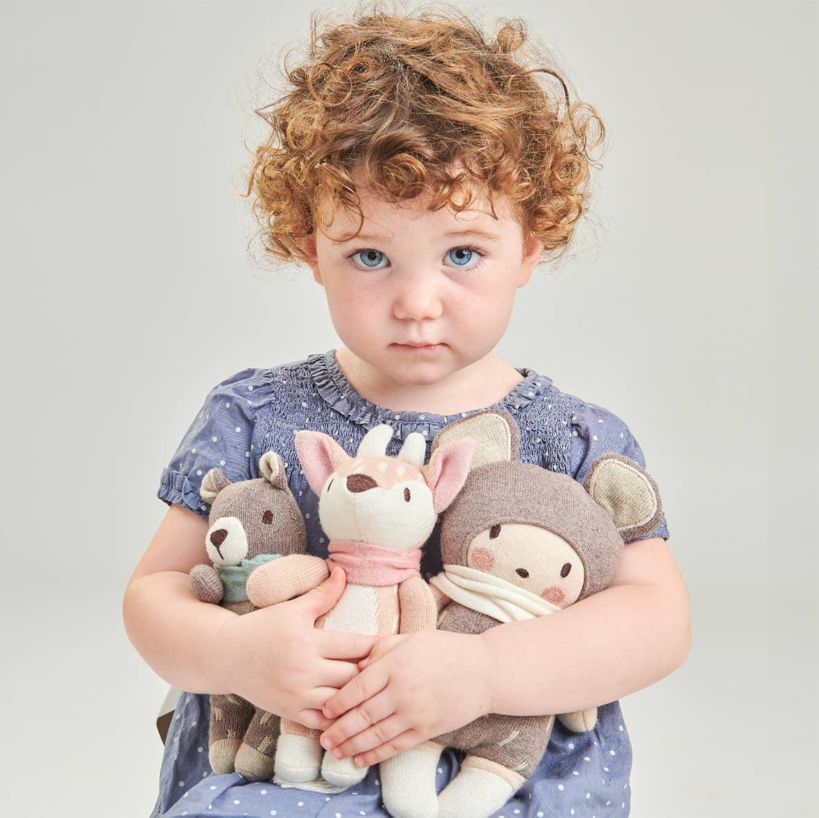Urso de tricô macio Fred Bear ThreadBear - 18 cm